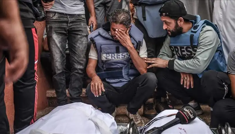 Gazze'deki Gazeteciler: Soykırım Eylemlerine Tanıklık Ediyorlar