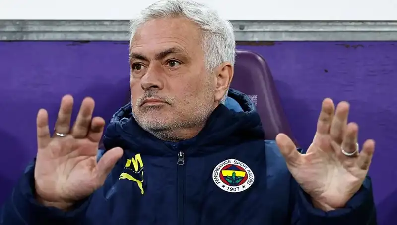 Beşiktaş'a Transfer Olması Beklenen Milli Yıldızın Mourinho'dan İzin Almadığı Açıklandı