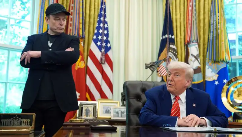 Cumhuriyetçi Seçmenlerin Tercihi Değişiyor: Musk'ın Partisi Trump'ı Geride Bırakabilir