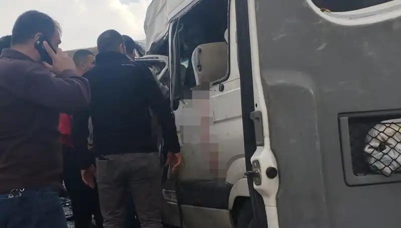 Van’da Meydana Gelen Feci Kazada 6 Kişi Hayatını Kaybetti, 8 Kişi Yaralandı