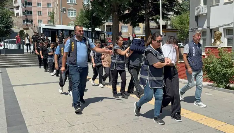 Yasa Dışı Bahis Çetesi Çökertildi: 12 İlde 21 Kişi Tutuklandı