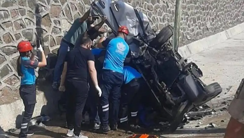 Tunceli’de Gözü Dolu Kaza: İki Araç Kafa Kafaya Çarpıştı!