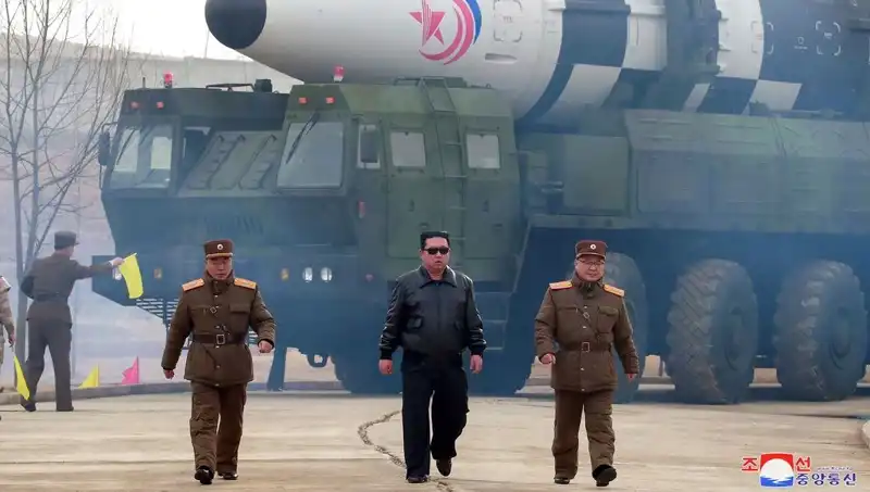 Kuzey Kore Nükleer Silah Devleti Statüsünü Savunarak Dünyaya Mesaj Gönderdi