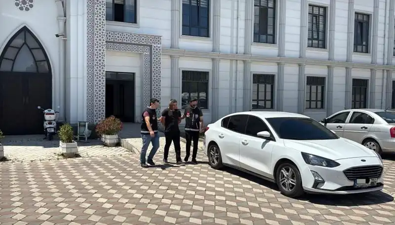 Kocaeli'de Şok Eden Cinayet: Katil Zanlısı Kısa Sürede Yakalandı