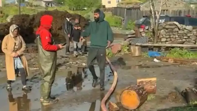 Ardahan'da Yaşanan Sağanak, Şehri Sele Gark Etti!