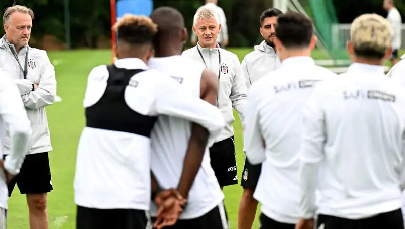 Solskjaer'den Futbolculara Sert Eleştiriler: Takım Performansı Yok Olma Aşamasında