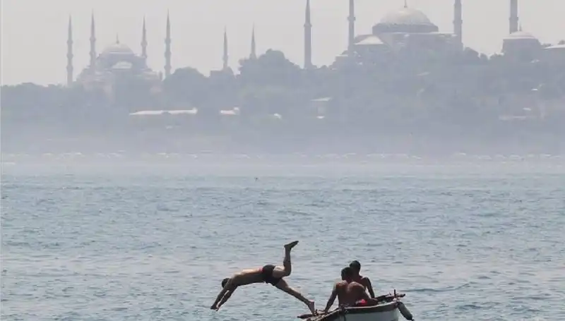 Aşırı Sıcaklar Geliyor, 44 Dereceler Kırılacak mı?