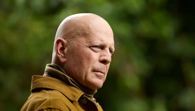 Bruce Willis’in Afazi Hastalığı: Belirtileri ve Hayat Üzerindeki Etkileri