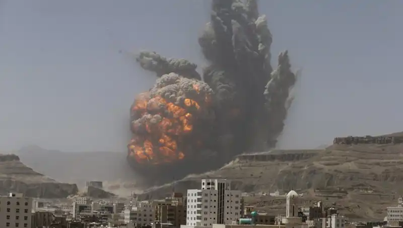 ABD'nin Yemen'deki Hava Saldırısı: 5 Kişi Hayatını Kaybetti