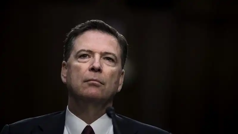 FBI'ın Eski Şefi'nden Trump'a Dikkat Çeken Gönderi: 4 Rakamla Tehdit Mesajı