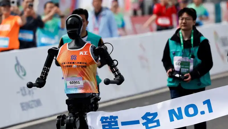 İnsanları Geride Bırakan Robotlar: Çin'de Yapay Zeka Maratonu