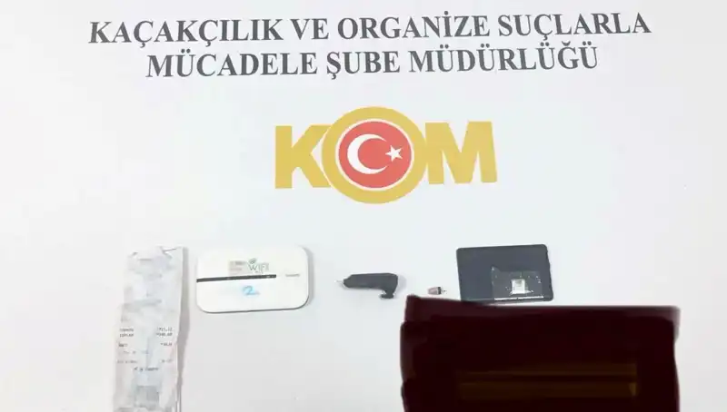 Ehliyet Sınavında Kopya Düzeni: 3 Genç Nasıl Yakalandı?