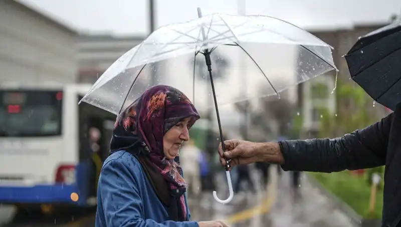 Tüm Yurtta Gök Gürültülü Sağanak Yağışlar Vuracak: Bugün Hava Nasıl Olacak?